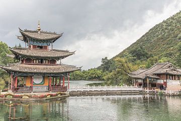 In een park in Lijiang in Chinna van Photolovers reisfotografie