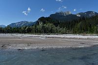 Pflach, Reutte, Lech in Tirol / Oostenrijk.  Foto's van de Lechauen, de Lech in de zomer.