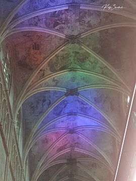 Regenboogkoepel van de kerk van Kaleidoscopephotography