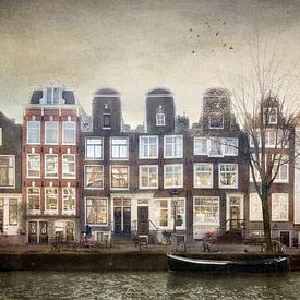 Cottages on the canal by Iris van Heusden