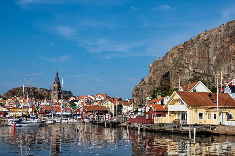 Blick auf die Stadt Fjällbacka in Schweden von Rico Ködder