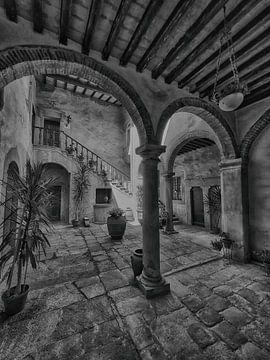 Italian courtyard by Jaco Verheul