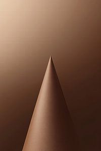 Schlanker geometrischer Kegel in Braun