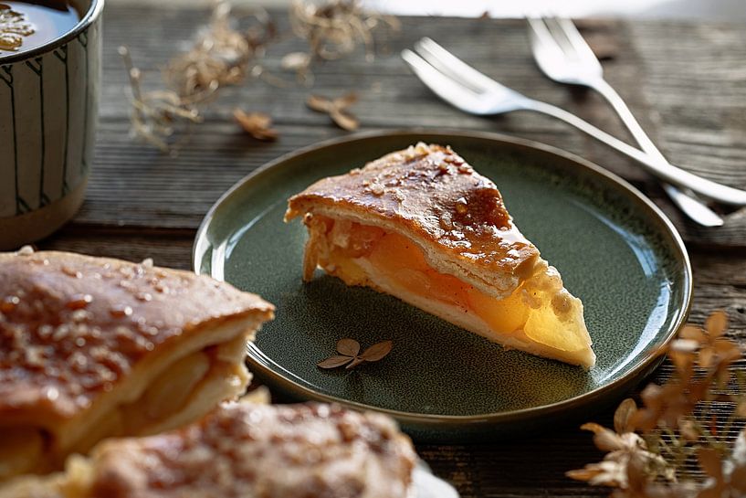 apple pie on the breakfast table by Olha Rohulya