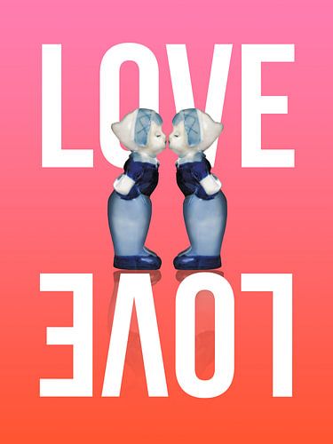 LOVE - Delfts blauw kussend paar.  Personen op roze achtergrond