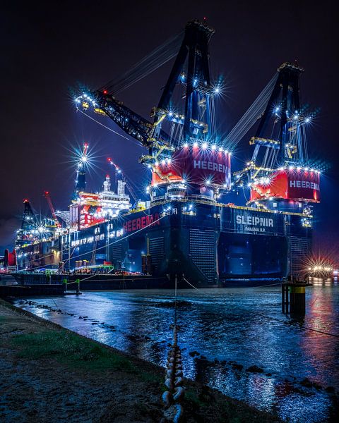 Sleipnir and Thialf in the port of Rotterdam by Dennis Donders