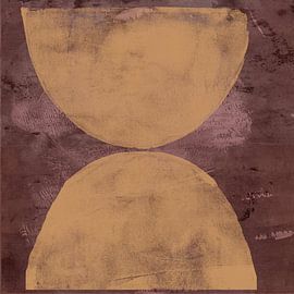 Abstrakte rustikale Formen in Gelb und Merlotrot. von Dina Dankers