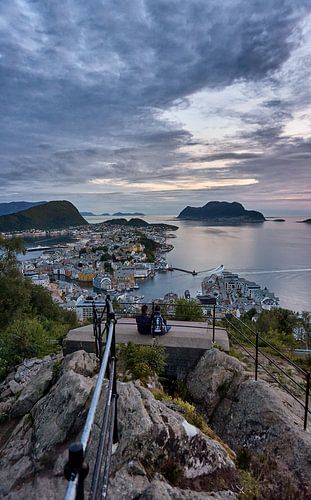 Uitzicht over Ålesund en Godøy vanaf de berg Aksla, Noorwegen