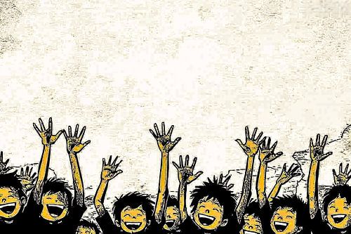 Des enfants souriants et pleins d'énergie