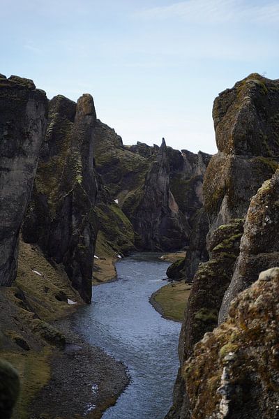 Fjaðrárgljúfur gorge, Iceland by Joost Jongeneel