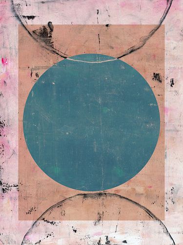 Abstracte organische vormen in roze, groenblauw en koraal.