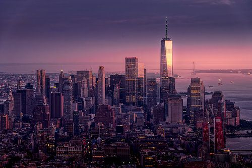 L'horizon de la ville de New York au coucher du soleil sur Mark Bolijn