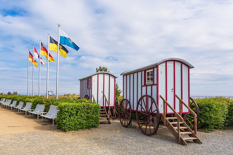 Historische Badewagen in Bansin auf der Insel Usedom von Rico Ködder