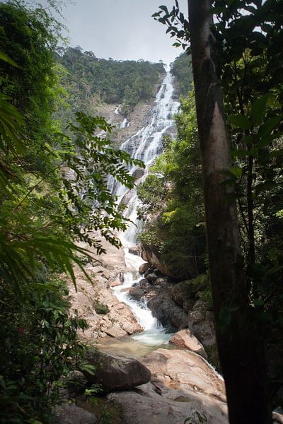 Chemerong Waterfall - Malaysia by t.ART