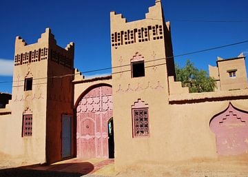Marokkanisches Haus mit Türmen von Homemade Photos