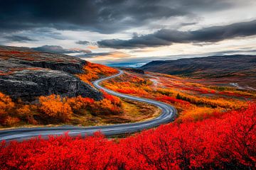 Herbstliche Landschaft mit Kurvenstraße von Poster Art Shop