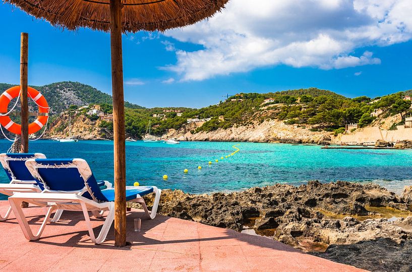 Espagne Mer Méditerranée, belle plage de la baie de Camp de Mar par Alex Winter