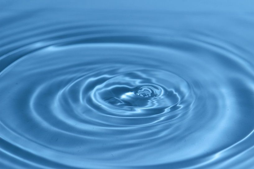 Textur, Hintergrund erzeugt mit eintauchendem Wassertropfen von Reiner Conrad