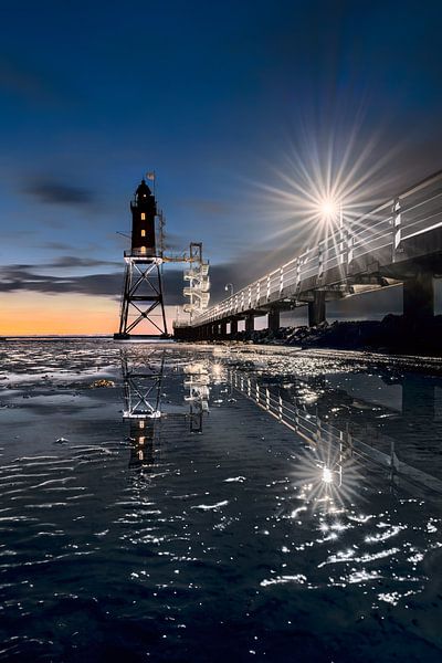 Lighthouse by the sea by Voss photography
