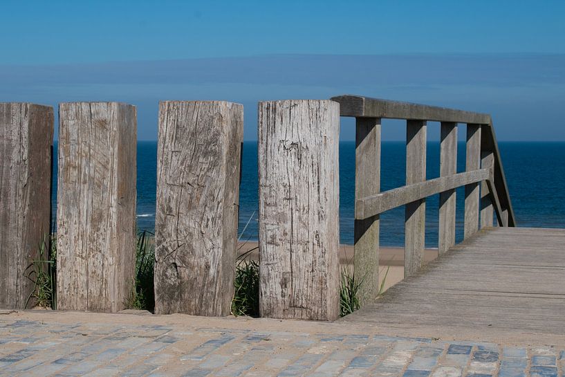 View on the beach and sea by Arjan van der Veer