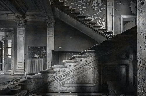 Oude kasteeltrap  z/w