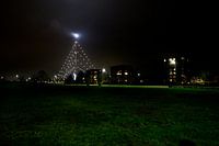 De grootste Kerstboom van de wereld schittert weer over Utrecht