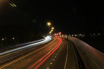 Lichtstrepen op de snelweg van Capture the Moment 010