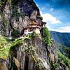 Klooster in Bhutan (tijger nest klooster) van Paul Piebinga