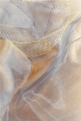 Tussen stof en licht - structuren in beweging