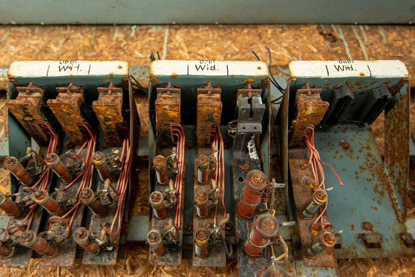 Verlaten station van Johnny Flash