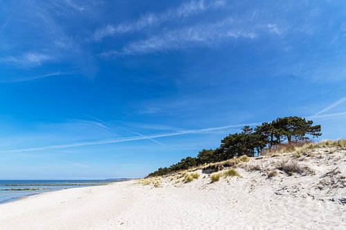 Strand in Neuendorf op het eiland Hiddensee