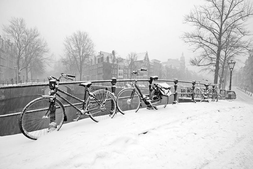 Snowy Amsterdam in the Jordaan by Eye on You