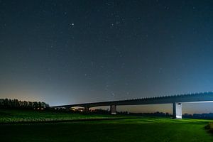 Orion sur le nouveau pont IJssel / pont Cortenoeverse