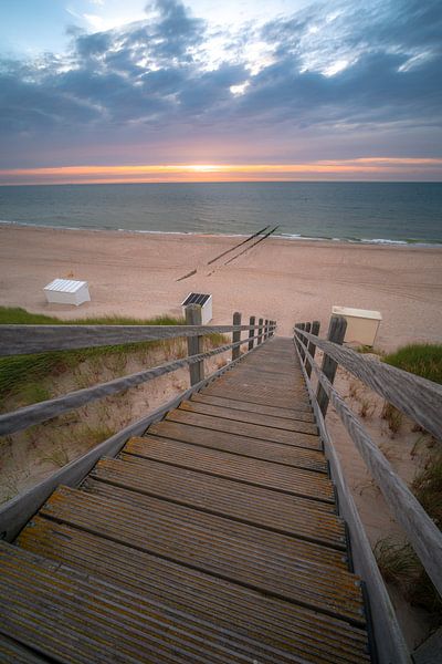 Treppe zum Strand von Peter Deschepper