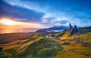 Old man of Storr in Schotland van Peter de Jong