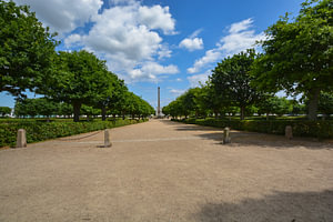 Obelisk am Circus