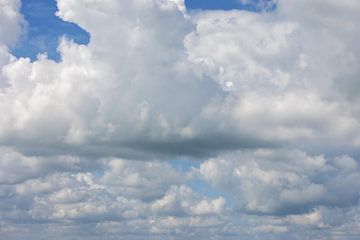 Wolkenpartij van MMFoto