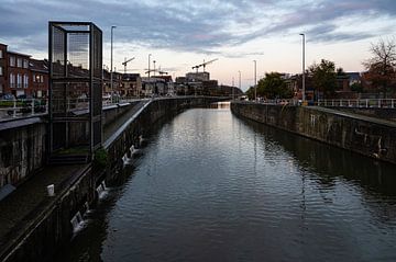 Sluis van Anderlecht bij nacht van Werner Lerooy