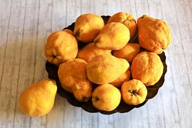 Still life with quinces by Anette Jäger