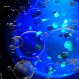 Bubbles in blue von Tscheiss