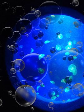 Bubbles in blue sur Tscheiss