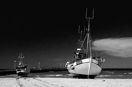 Down at the beach van Lex Schulte