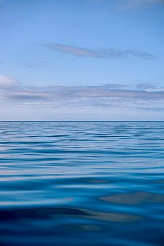 Rustig uitzicht over de oceaan, Noorwegen