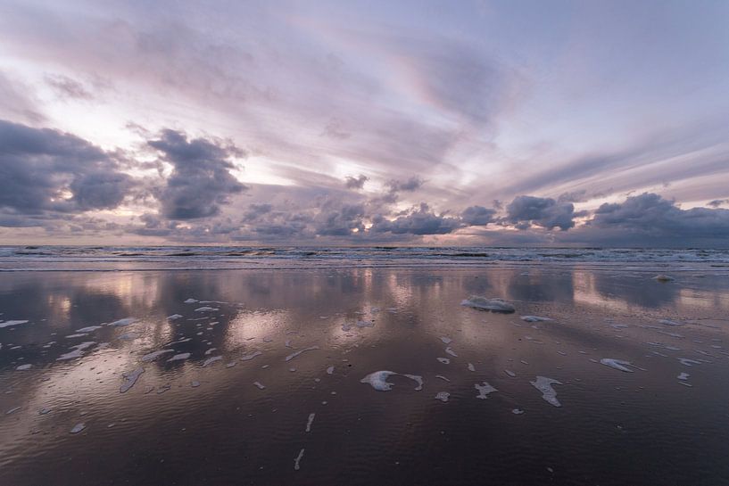 cloud reflection by Aldo Sanso