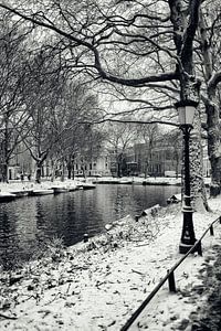 Hooghiemstra-Gebäude in Utrecht im Winter