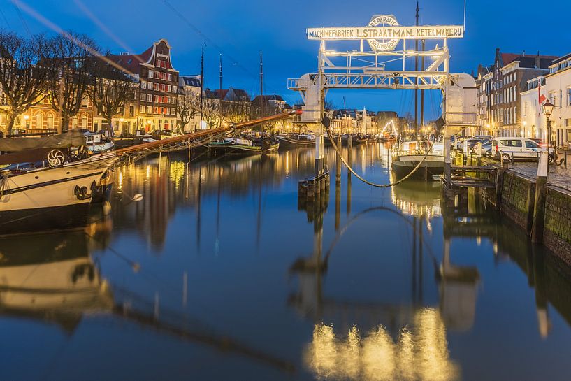Le port de Dordrecht dans la lumière du soir par Karin Riethoven