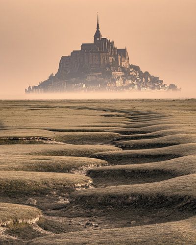 Zonsopkomst bij de Mont Saint-Michel in Normandië