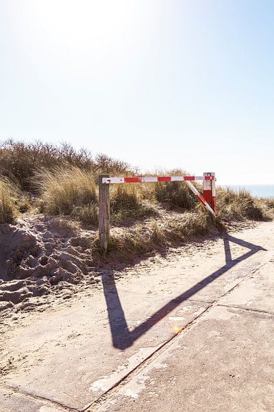 Access to the dunes on the beach by Manon van Bochove