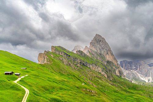 Seceda bergen dramatische kliffen in de Dolomieten