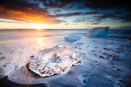Almost glass by Sjoerd Mouissie